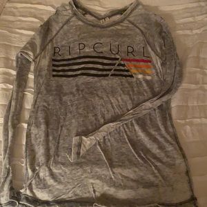 Long sleeve ripcurl tshirt